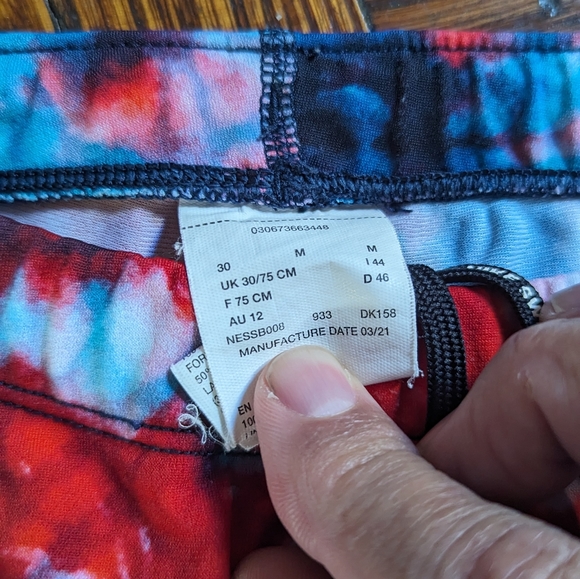 Nike - Picture 3 of 3